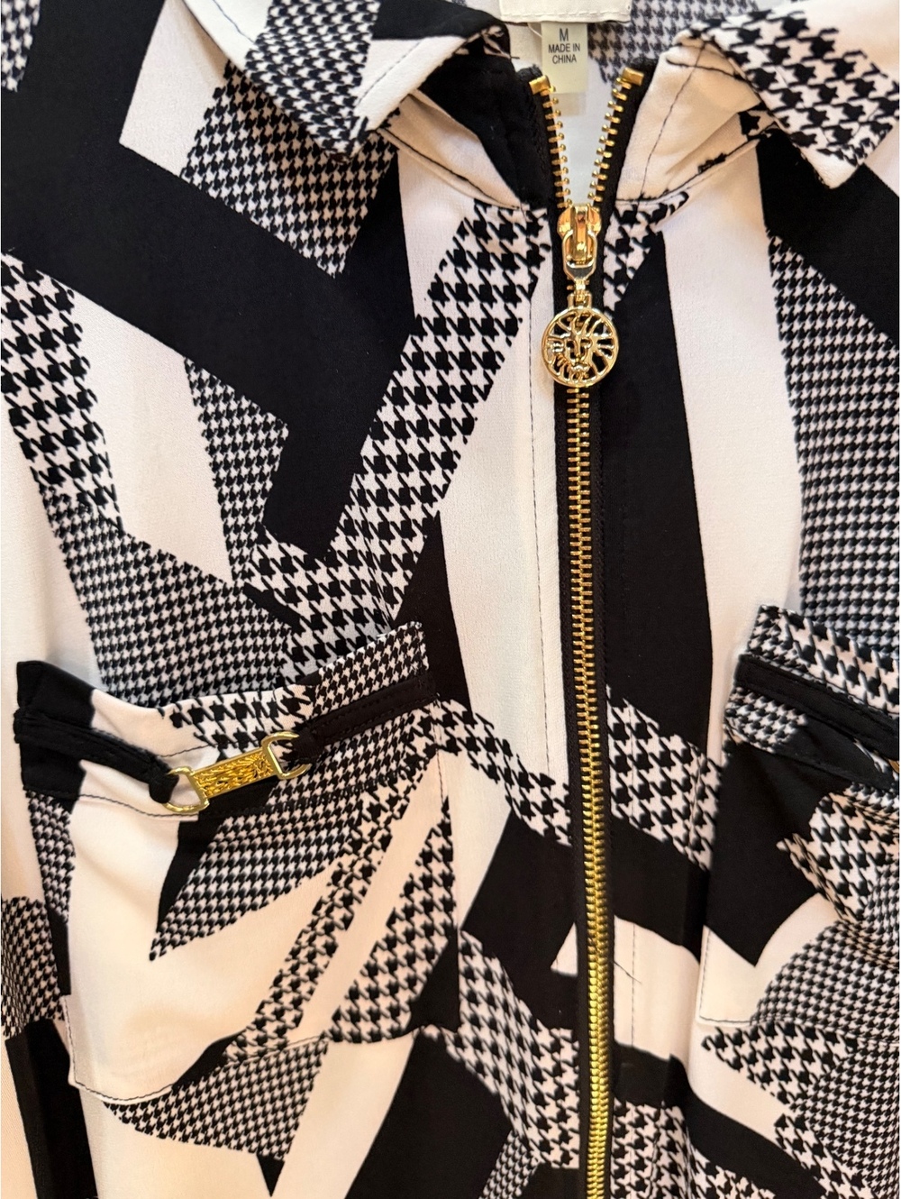 Anne Klein Long Sleeve Zip Up Shirt - Picture 4 of 5